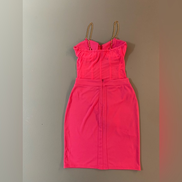 Bright pink 2 piece outfit dress - bodysuit and skirt with gold chain straps. - Picture 3 of 7